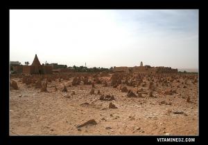 Cimetière à Sid Echeikh Al Maghili