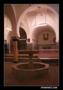 الفناء الداخلي لحمام  بن سليمان  الذي يعود عهده إلى 1800 و 1860 (مدينة تلمسان)