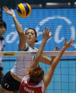 اللاعبة الجزائرية لكرة اليد  ليدية عولمو