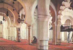 منظر داخلي جميل لجامع المرابطين بمدينة تلمسان