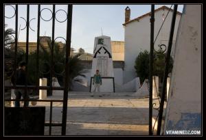 نصب تذكاري للشهداء بقرية  بوزجار