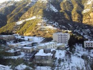 الثلوج تغطي مدينة  المروج  4