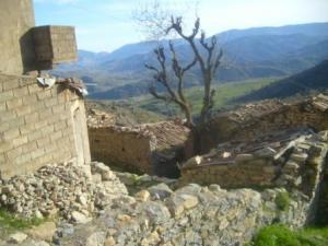 منزل قديم بقرية  إزفاشن  ببلدية  دراع قبيلة  (ولاية سطيف)