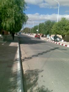 Boulevard du 1er Novembre au centre ville de Bougtoub