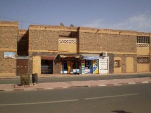 Des magasins de la ville d'Illizi