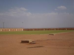 Le Stade de Football à Illizi