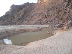 Une Guelta quelque part au Tassili
