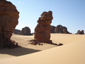 Les Roches de Erg Admer (Wilaya de Illizi)