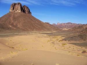 Les Montagnes environnantes de la wilaya d'illizi