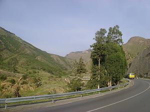 Autoroute traversant la région des  Portes de Fer