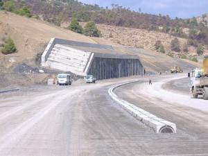 Travaux de construction de l'Autoroute Est Ouest traversant la wilaya de Bordj Bou Arreridj