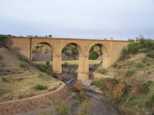 Les Ponts de pierre  . Belle Architecture