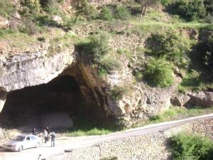 Une Grotte dans la périphérie de Bordj Bou Arreridj