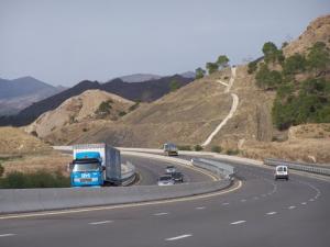 Autoroute sur la périphérie de Bordj Bou Arreridj
