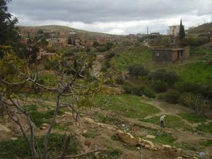 Vue Centrée sur le village de Melouza