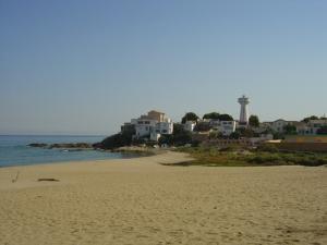 Plage  Rocher noir  sur la côte de  Boumerdes