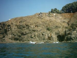 Ghar El Baroud sur la côte de Dellys