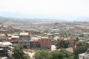 La ville de Ouled Moussa en face Bouzegza