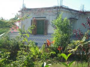 Une Maison à coté du Lac El Mellah, La Calle, Algérie