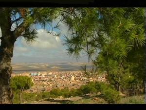 Vue sur la ville depuis une Montagne de Tissemsilt