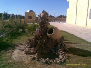 Architecture à l'entrée d'un lycée d'El Oued