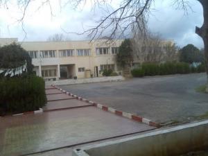 Institut des Sciences Naturelles et de la Vie à l'Université d'El Oued