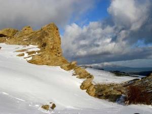 La commune de Chelia sous la neige