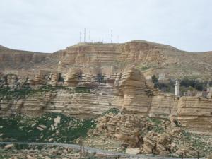 Les Montagnes Stratifiées de Djellal