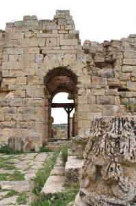 Théâtre Site archéologique de MADAURES  (actuel MDAOUROUCHE)  SOUK-AHRASS