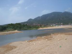 Pollution de la plage Chenoua à Tipaza