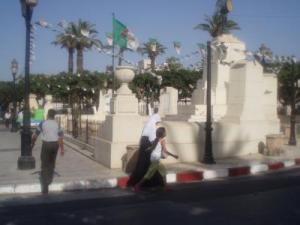 ساحة الشهداء بوسط مدينة  حجوط