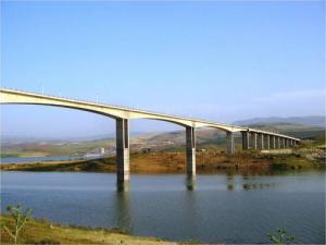 Pont traversant le Barrage de Beni Haroun (Wilaya de Mila)