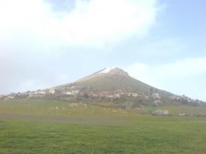 Une Montagne enneigée à Rouached