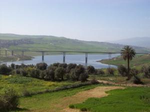 Le Pont du barrage de Mila vu depuis Aïn Botma