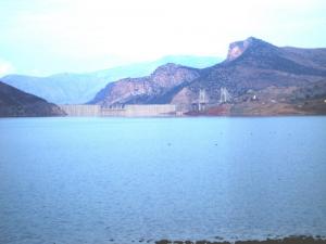 Vue sur le Barrage de Beni Haroun