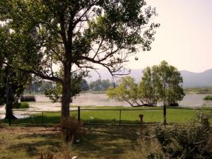 منظر طبيعي خلاب بضواحي بحيرة  طانڨة  (بلدية أم طبول)