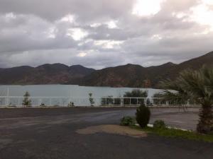 Barrage de la commune Arib