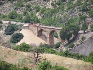 Pont ferroviaire à Ain Defla