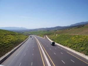 Vue sur autoroute est ouest