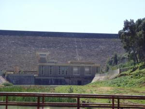 Bâtiment au pied du Barrage de Arib