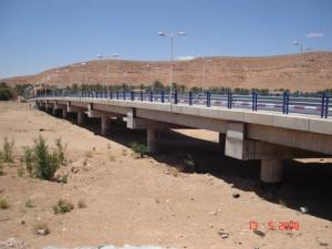Pont de la rentree de La Ville d'l Atteuf Tajnint M'zab Ghardaia  nommée Pont Al Hadika