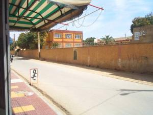 متوسطة  الأمير عبد القادر