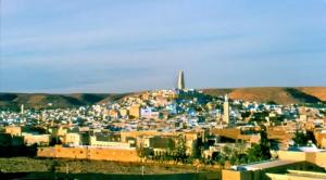 صورة لمدينة  غرداية  انطلاقا من  بني يسڨن