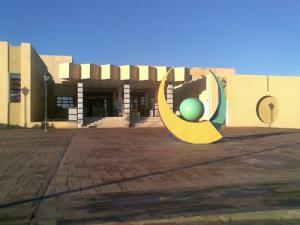 مدخل المركز الجامعي لمدينة  عين تموشنت