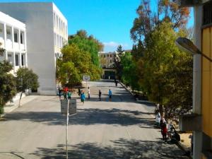 ثانوية بمدينة  سوق أهراس