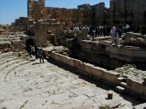 السياحة في المدينة الرومانية لبلدية  مداوروش  (ولاية سوق أهراس)