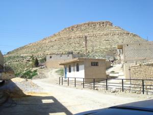 الجبال الصخرية لبلدية  جلال