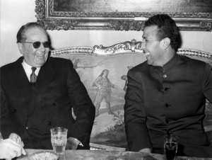 لقاء الرئيس الجزائري  أحمد بن بلة  و  الرئيس اليوغوسلافي  جوزيف تيتو