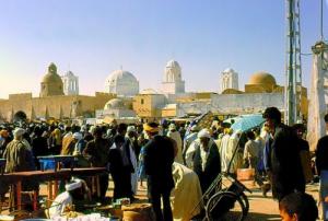 السوق الكبير لمدينة  واد سوف