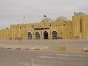 مدخل مطار بلدية 